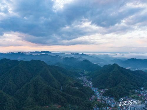 白云生處有好景 全國主流融媒體 云上中國行 活動走進修水鳳凰網(wǎng)江西 鳳凰網(wǎng)