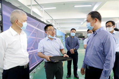 蚌埠市人民政府副市長吳永彬一行蒞臨我院，共謀校企合作與產教融合新篇章